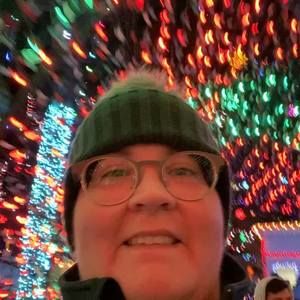 Meet your Posher, Angela